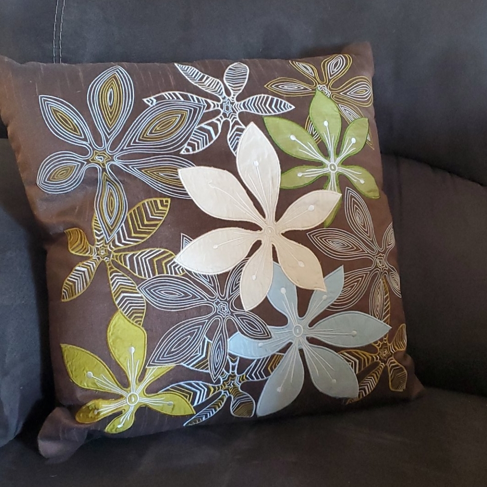 Throw pillow